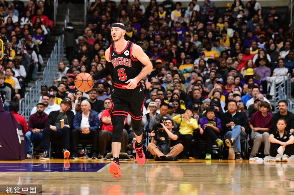 随着比赛的 随着比赛的